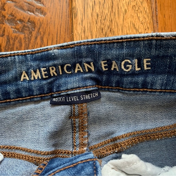 AE | medium wash distress hi-rise jeggings | Sz 2 Short - Picture 16 of 16